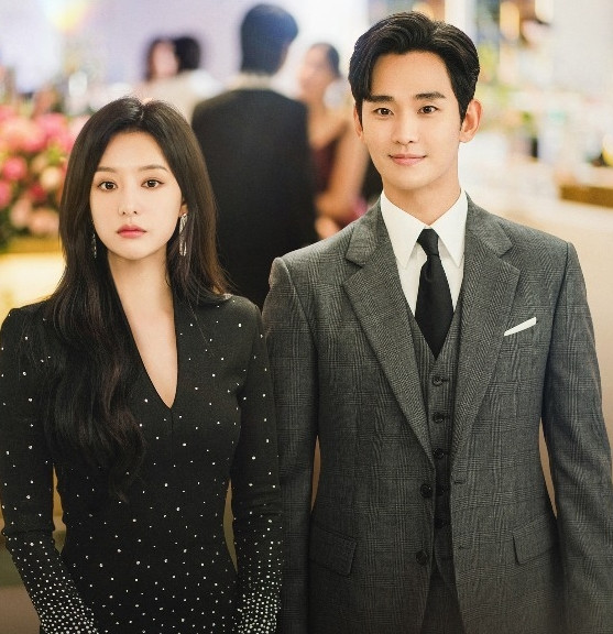 Trong phim, Kim Ji Won thể hiện vai Hong Hae In, tiểu thư nhà giàu lớn lên trong gia đình trọng nam khinh nữ. Vì để thể hiện sự phản đối với những áp đặt của gia đình, Hong Hae In quyết định cưới một chàng trai không môn đăng hộ đối với mình. Nhưng do tính cách có phần lạnh lùng của Hae In, hôn nhân của cả hai không hạnh phúc. Hong Hae In giấu sự quan tâm của mình với ông xã Baek Hyun Woo (Kim Soo Hyun) bằng thái độ xa cách, thờ ơ. Ngay cả khi ăn tối ở nhà, họ cũng ngồi xa cách nhau, hiếm khi trò chuyện. Nhưng hiện tại, Hong Hae In mắc bệnh nặng và chỉ còn sống được 3 tháng, mối quan hệ của họ cũng có những bước ngoặt mới.