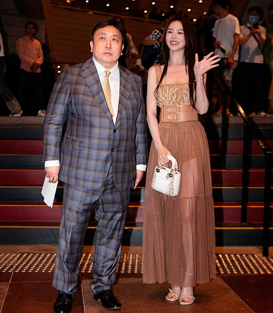 Nhà sản xuất phim nổi tiếng Hong Kong Vương Tinh muốn Lương Triều Vỹ ngừng nhận giải.