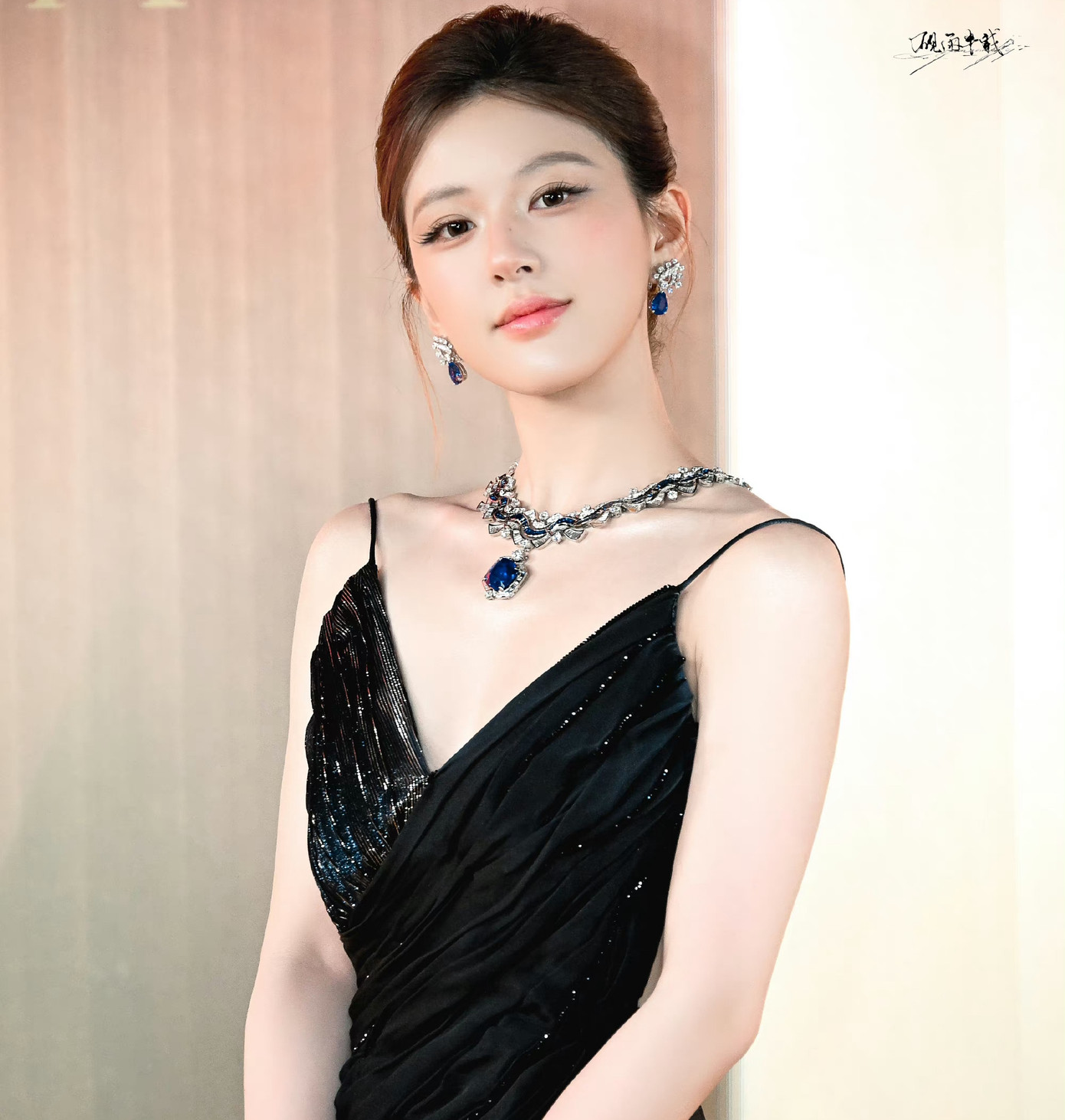 Người hâm mộ thì cho rằng Triệu Lộ Tư đẹp hơn do gầy đi vào áp dụng các phương pháp làm đẹp.