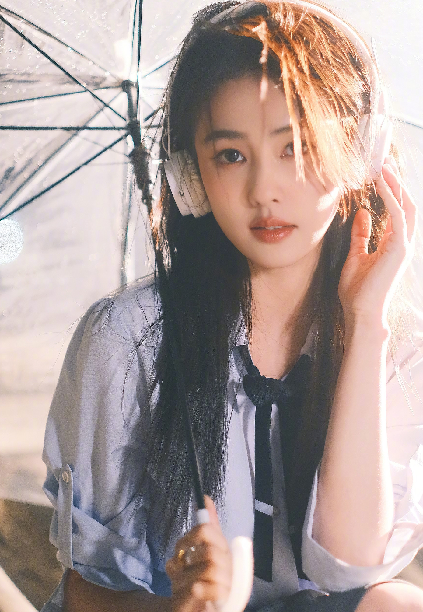 Tuy nhiên, Bạch Lộc cũng có những hạn chế nhất định trong diễn xuất. Cô bị đánh giá là ngày càng rập khuôn biểu cảm, diễn xuất một màu. Cảnh khóc của Bạch Lộc thường dùng sức nhiều, há miệng lớn gào khóc. Bên cạnh đó, nữ diễn viên có nhiều động tác thừa, mới chỉ thể hiện được bề mặt ngoài của cảm xúc, chưa xây dựng được nhân vật có chiều sâu. Những hạn chế này khiến Bạch Lộc chỉ phù hợp với dòng phim ngôn tình thần tượng, khó lấn sân sang chính kịch. Tuy nhiên, Bạch Lộc cũng có những hạn chế nhất định trong diễn xuất. Cô bị đánh giá là ngày càng rập khuôn biểu cảm, diễn xuất một màu. Cảnh khóc của Bạch Lộc thường dùng sức nhiều, há miệng lớn gào khóc. Bên cạnh đó, nữ diễn viên có nhiều động tác thừa, mới chỉ thể hiện được bề mặt ngoài của cảm xúc, chưa xây dựng được nhân vật có chiều sâu. Những hạn chế này khiến Bạch Lộc chỉ phù hợp với dòng phim ngôn tình thần tượng, khó lấn sân sang chính kịch.