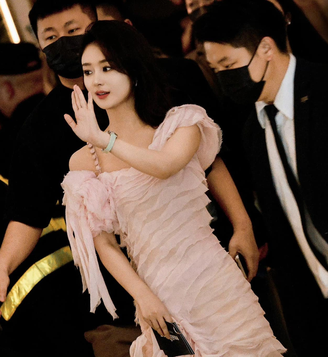 Triệu Lệ Dĩnh đang có sự nghiệp thăng tiến, danh tiếng tốt với khán giả. Triệu Lệ Dĩnh đang có sự nghiệp thăng tiến, danh tiếng tốt với khán giả.