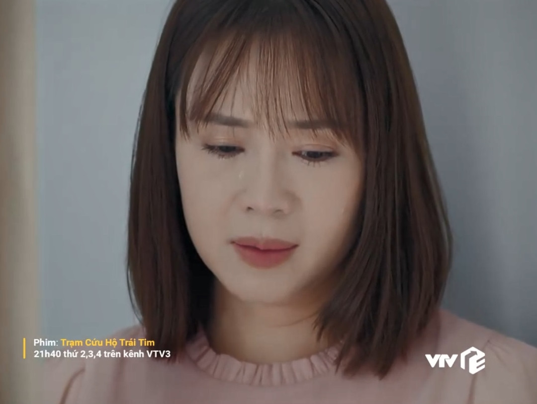 Ngân Hà đau lòng khi cuộc sống hôn nhân đổ vỡ. Ngân Hà đau lòng khi cuộc sống hôn nhân đổ vỡ.