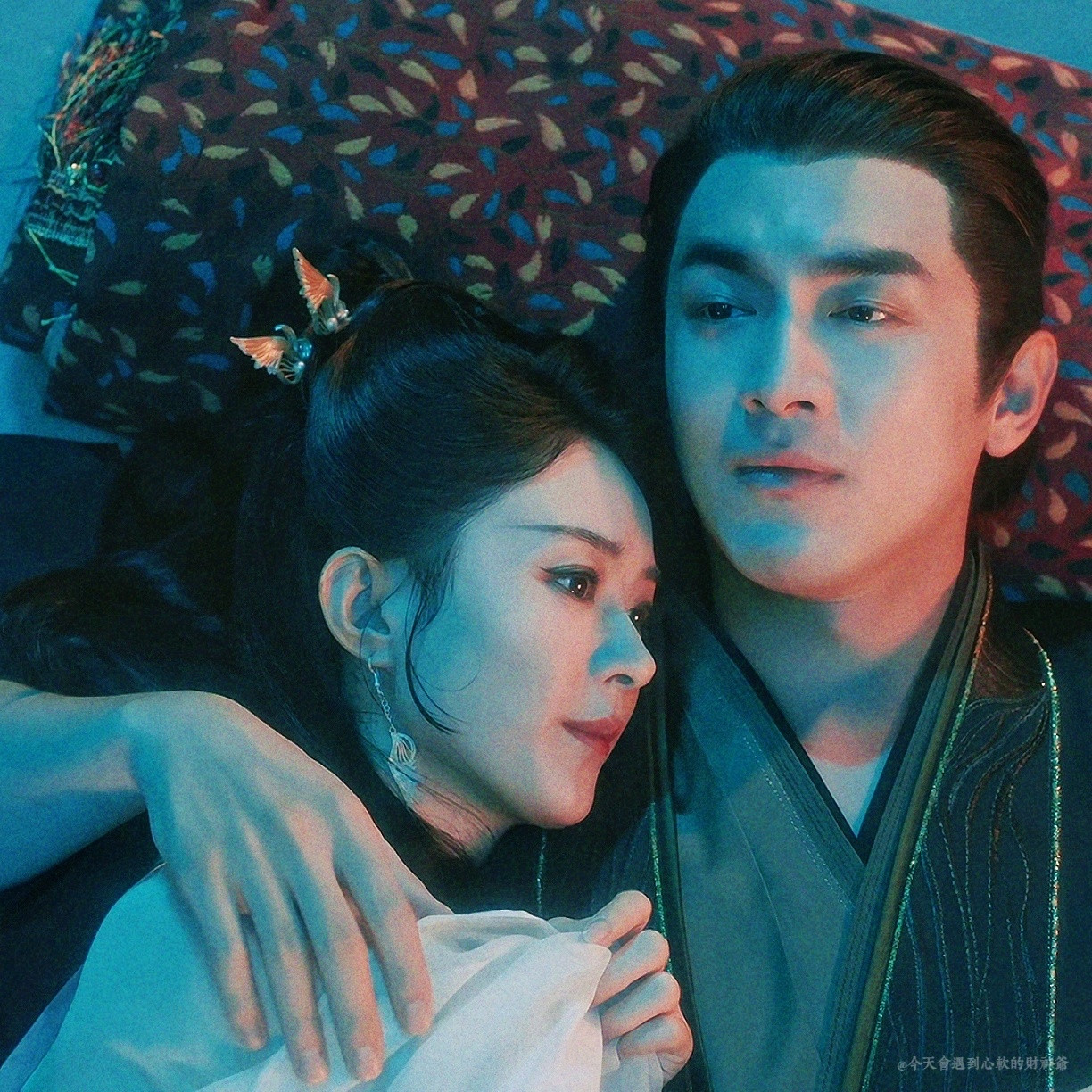 Cảnh tình cảm của Lâm Canh Tân và Triệu Lệ Dĩnh nhận được sự yêu thích của khán giả. Cảnh tình cảm của Lâm Canh Tân và Triệu Lệ Dĩnh nhận được sự yêu thích của khán giả.