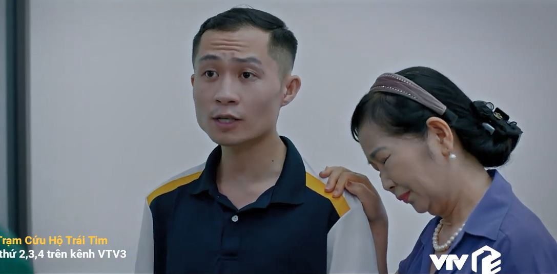 Người nhà bệnh nhân tức giận, cuối cùng kiện bác sĩ Vũ dẫn tới anh ta bị đình chỉ công tác.