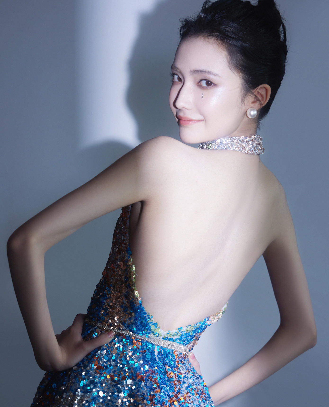 Một số dự án mà Gia Nại tham gia như Xuân khuê mộng lý nhân (đóng vai một trong những người vợ mang dã tâm của nam chính Đinh Vũ Hề), Chỉ là giấc mộng giang hồ, Chiếu sáng cho em.