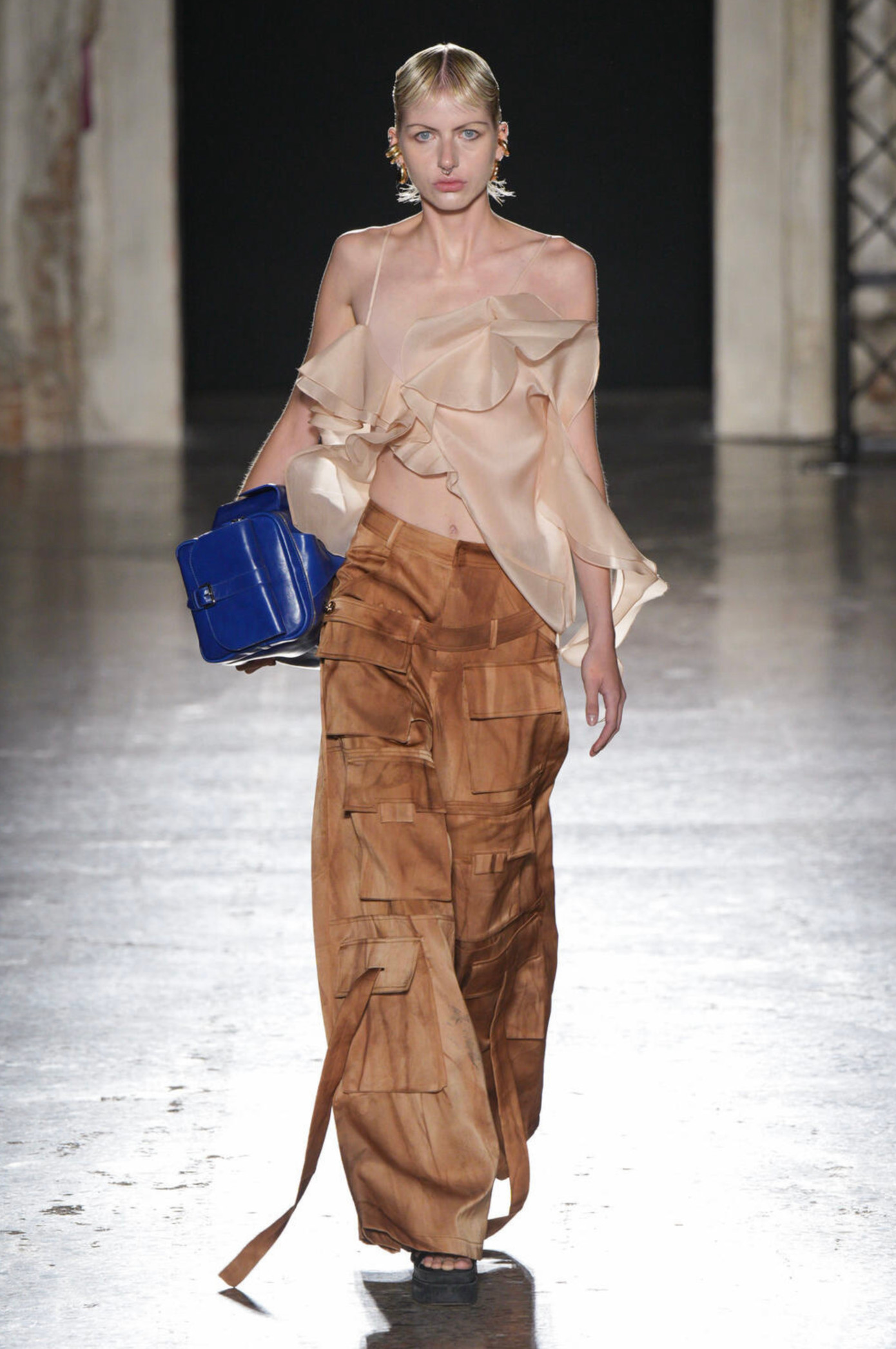 Một số thiết kế khác trong bộ sưu tập của NTK sinh năm 2000 Phan Đăng Hoàng.