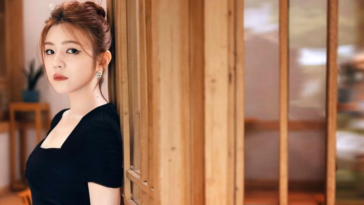 Trần Nghiên Hy được cho là không muốn ly hôn dù có thông tin cô bị chồng bạo lực lạnh, cắt đứt liên lạc. Trần Nghiên Hy được cho là không muốn ly hôn dù có thông tin cô bị chồng bạo lực lạnh, cắt đứt liên lạc.