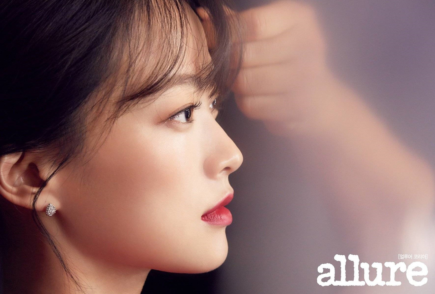 Chính sự ích kỷ, ngông cuồng và không quan tâm tới người khác của Tầng 8 khiến người xem và các thành viên khác ức chế. Trong suốt 8 tập phim, cô hiện lên như một kẻ phản diện, đại diện cho tầng lớp giàu có, đứng lên trên tất cả, xem thường mọi người. Dù Tầng 8 có hành động khốn nạn đến mức nào, những người chơi khác cũng phải chịu đựng vì không thể chống lại tiền và quyền lực của cô.