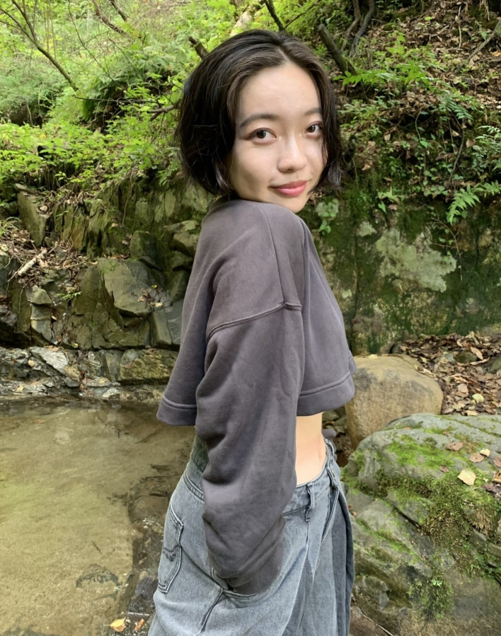 Ba nữ diễn viên sống cùng Higashide Masahiro vốn là bạn thân. Ba nữ diễn viên sống cùng Higashide Masahiro vốn là bạn thân.