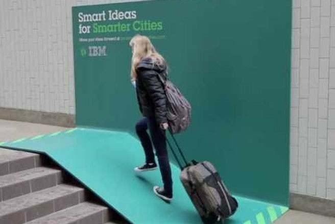 4. IBM Giá trị thương hiệu: 78,8 tỷ USD Xếp hạng năm 2012: 3 Thay đổi giá trị thương hiệu: +4% . 4. IBM Giá trị thương hiệu: 78,8 tỷ USD Xếp hạng năm 2012: 3 Thay đổi giá trị thương hiệu: +4%