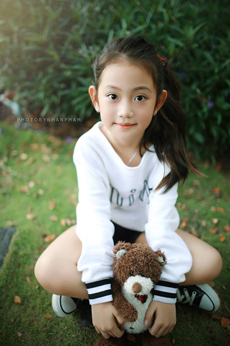 Cô bé 6 tuổi xinh như thiên thần “đốn tim” dân mạng ảnh 6