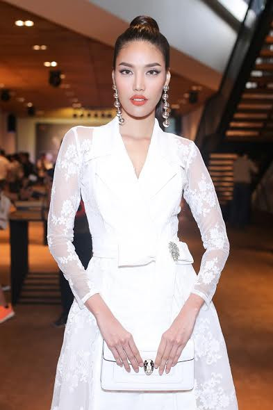 Lan Khuê - Hoàng Thùy “đọ sắc” cùng HLV The Face Thailand ảnh 2