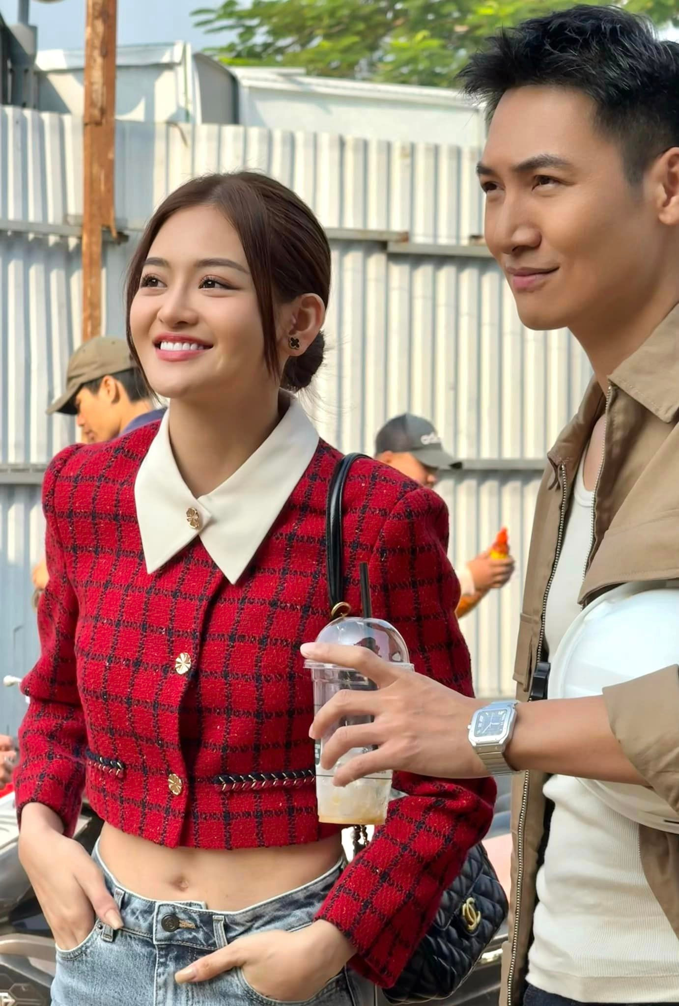 Một số hình ảnh hậu trường của Thùy Anh và Mạnh Trường trong phim Chúng ta của 8 năm sau.