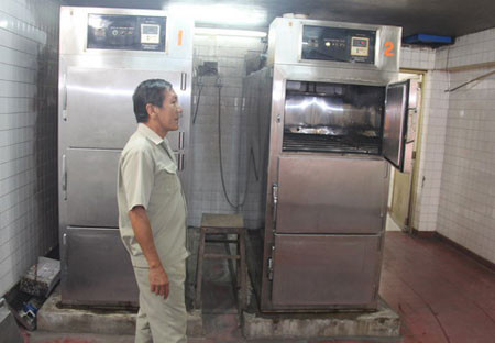 Chuyên gia trang điểm tử thi tiết lộ về nghề 'rùng rợn' ảnh 2