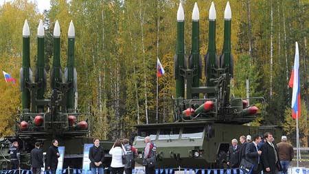 Hệ thống tên lửa đất đối không Buk-M1