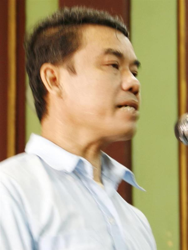 Vợ chồng Út Quyên tại phiên toà phúc thẩm ngày 3-3 - Ảnh: T.H.V Vợ chồng Út Quyên tại phiên toà phúc thẩm ngày 3-3 - Ảnh: T.H.V