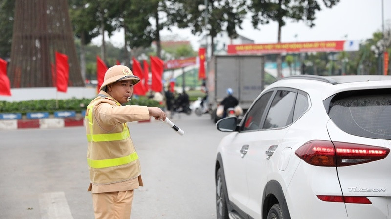 Phòng Cảnh sát giao thông, Công an tỉnh Phú Thọ chuẩn bị kỹ lưỡng các phương án đảm bảo an toàn giao thông cho dịp Giỗ Tổ Hùng Vương. Phòng Cảnh sát giao thông, Công an tỉnh Phú Thọ chuẩn bị kỹ lưỡng các phương án đảm bảo an toàn giao thông cho dịp Giỗ Tổ Hùng Vương.