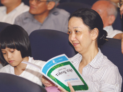 Phụ huynh và học sinh lớp một chờ đợi, hy vọng vào bộ sách giáo khoa mới? 