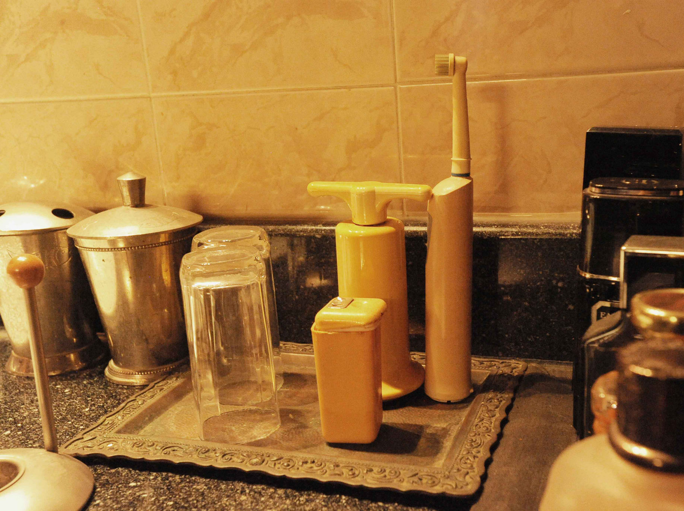 Đồ dùng cá nhân của nhạc sĩ. Đồ dùng cá nhân của nhạc sĩ.