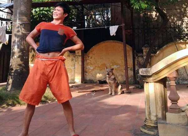 Bức ảnh Nguyễn Hữu Chính chụp tại nơi thuê trọ 