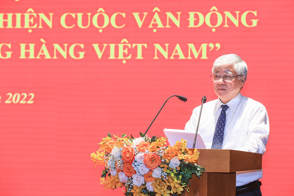 Ông Đỗ Văn Chiến, Chủ tịch Uỷ ban Trung ương Mặt trận Tổ quốc Việt Nam, Trưởng Ban Chỉ đạo Trung ương Cuộc vận động “Người Việt Nam ưu tiên dùng hàng Việt Nam” phát biểu chỉ đạo Hội nghị.