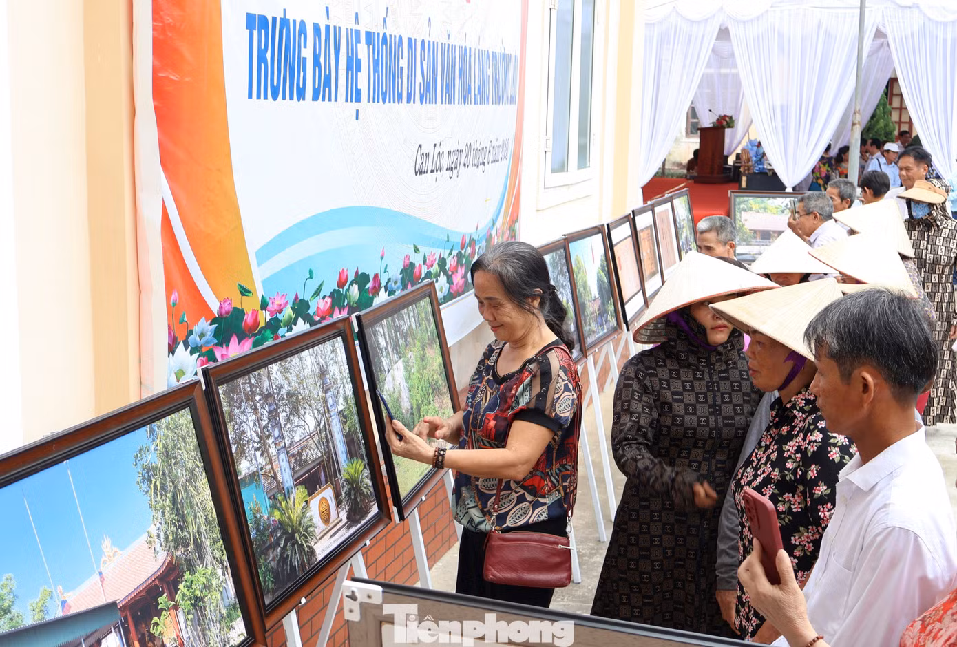 Cả ba di sản tư liệu nêu trên hiện được trưng bày ở trụ sở Ban Quản lý bảo tồn di sản văn hóa Trường Lưu (trụ sở của UBND xã Trường Lộc cũ). Các dịp trưng bày thu hút đông đảo người dân đến chiêm ngưỡng, tìm hiểu. Cả ba di sản tư liệu nêu trên hiện được trưng bày ở trụ sở Ban Quản lý bảo tồn di sản văn hóa Trường Lưu (trụ sở của UBND xã Trường Lộc cũ). Các dịp trưng bày thu hút đông đảo người dân đến chiêm ngưỡng, tìm hiểu.