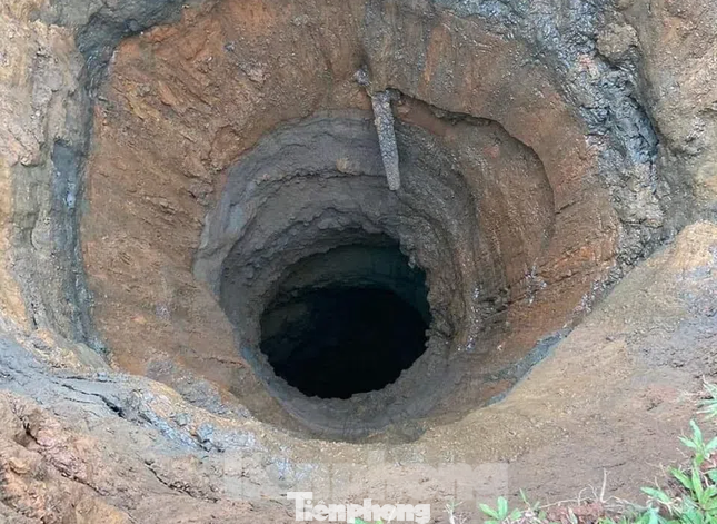 "Hố tử thần" xuất hiện ở xã Châu Hồng, huyện Quỳ Hợp, Nghệ An.