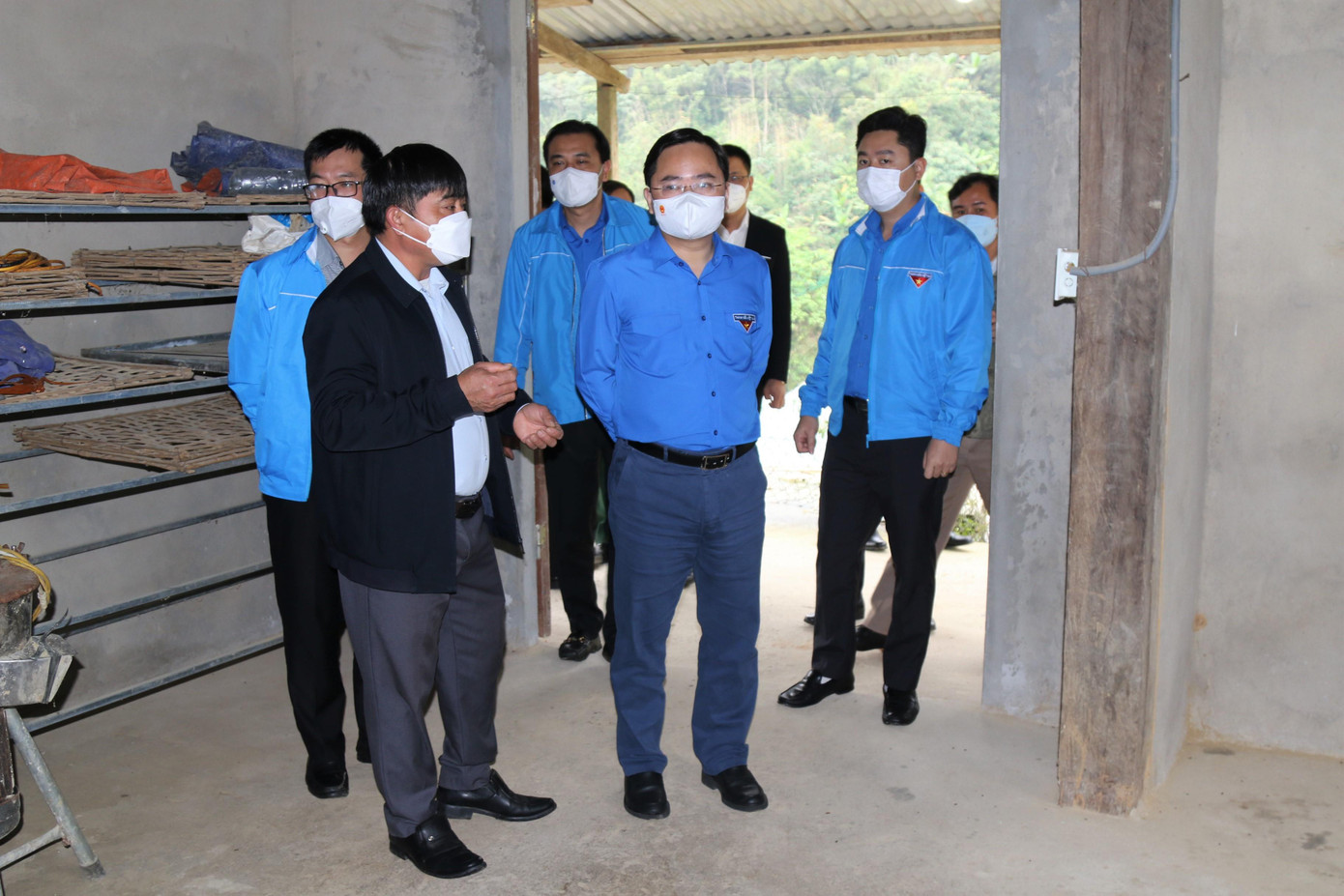 Tổng đội TNXP 9 Nghệ An và Ban quản lý Làng Thanh niên lập nghiệp đã tổ chức cho người dân trồng 30 ha Chè Tuyết San; bình quân hàng năm trồng từ 15 - 20 ha cây rau màu; 15 ha cây nghệ đỏ; Lúa rẫy 80 ha; Sắn 40 ha; Cỏ chăn nuôi, Ngô, Bầu Bí 30 ha. Tổng đội đã phối hợp với cấp ủy, chính quyền xã Tam Hợp tuyên truyền vận động người dân thực hiện trồng lúa nước 2 vụ bằng giống mới có năng suất và chất lượng tốt.