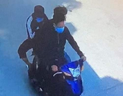 Các đối tượng bị camera an ninh ghi lại.