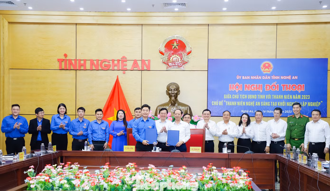 UBND tỉnh Nghệ An và Ban Chấp hành Đoàn TNCS Hồ Chí Minh tỉnh thống nhất ký kết Quy chế phối hợp công tác giai đoạn 2023-2027 với 10 nội dung. UBND tỉnh Nghệ An và Ban Chấp hành Đoàn TNCS Hồ Chí Minh tỉnh thống nhất ký kết Quy chế phối hợp công tác giai đoạn 2023-2027 với 10 nội dung.