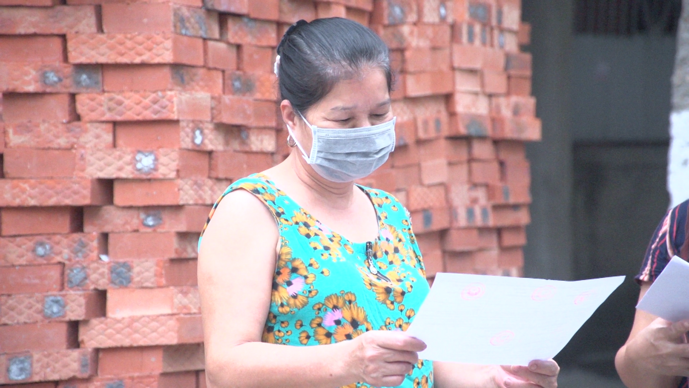 Thẻ được in ấn gửi đến các khối xóm, phát cho hộ gia đình, sinh viên, người lao động thuê nhà trên địa bàn. Thẻ được in ấn gửi đến các khối xóm, phát cho hộ gia đình, sinh viên, người lao động thuê nhà trên địa bàn.