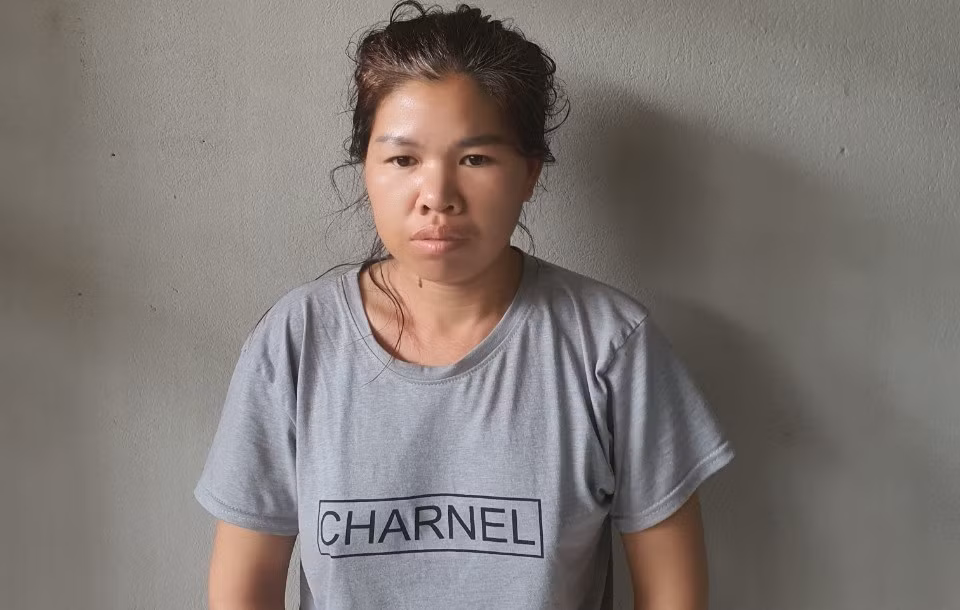 Đối tượng Kha Thị Phương tại cơ quan công an.