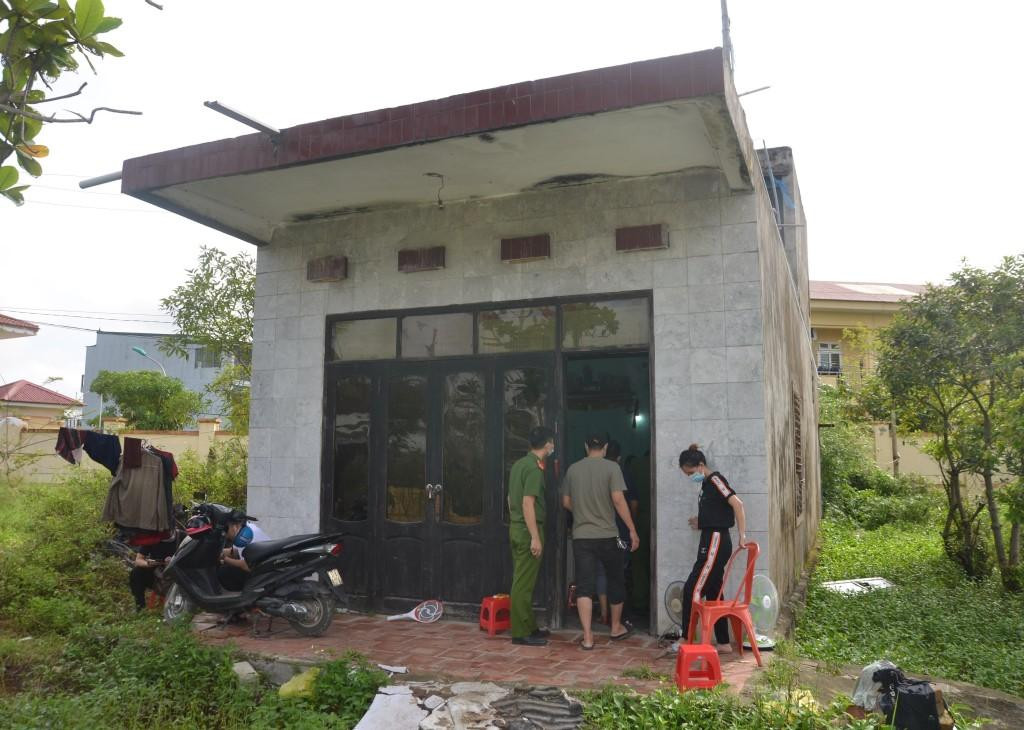 Đồ trộm cắp được cất giấu trong căn nhà bỏ hoang