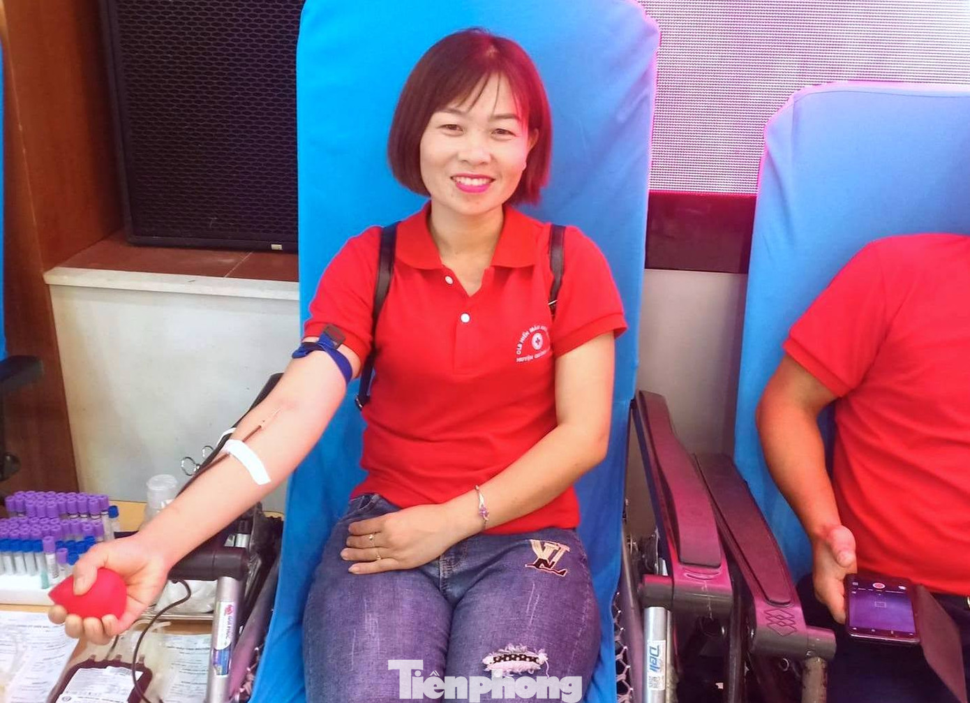 Chị Hà là gương mặt thân quen của Trung tâm Huyết học tỉnh Nghệ An vì thường xuyên tham gia hiến máu cứu người.