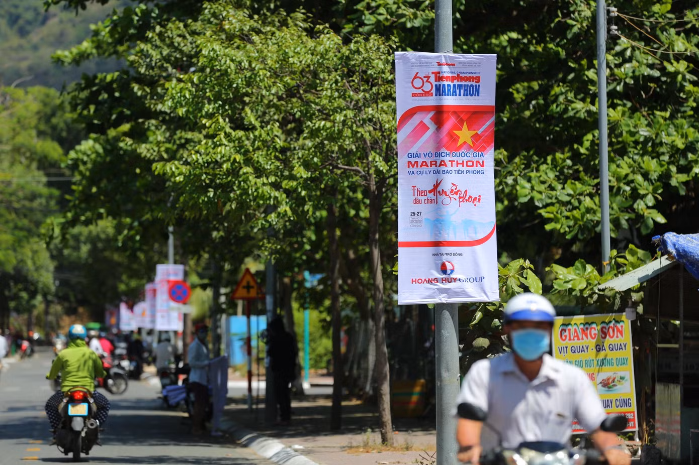 Tiền Phong Marathon 2022 quy tụ 3.700 vận động viên tham gia tranh tài nhằm phát hiện tài năng cho thể thao nước nhà. Bên cạnh đó, giải đấu còn có nhiệm vụ quan trọng là lan toả tinh thần thể thao, thúc đẩy sự phát triển của điền kinh, của phong trào chạy và rèn luyện thân thể khắp mọi miền đất nước. Tiền Phong Marathon 2022 quy tụ 3.700 vận động viên tham gia tranh tài nhằm phát hiện tài năng cho thể thao nước nhà. Bên cạnh đó, giải đấu còn có nhiệm vụ quan trọng là lan toả tinh thần thể thao, thúc đẩy sự phát triển của điền kinh, của phong trào chạy và rèn luyện thân thể khắp mọi miền đất nước.