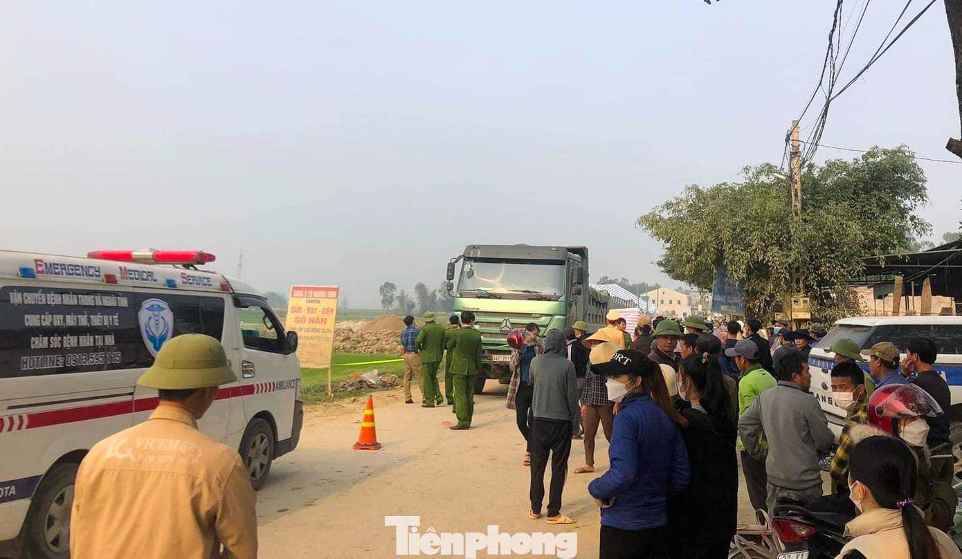 Hiện trường vụ tai nạn thảm khốc. Hiện trường vụ tai nạn thảm khốc.