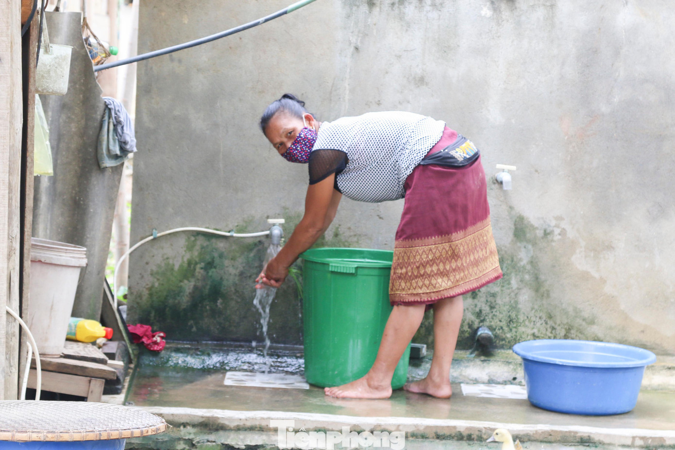 Mọi sinh hoạt gói gọn trong khuôn viên gia đình.