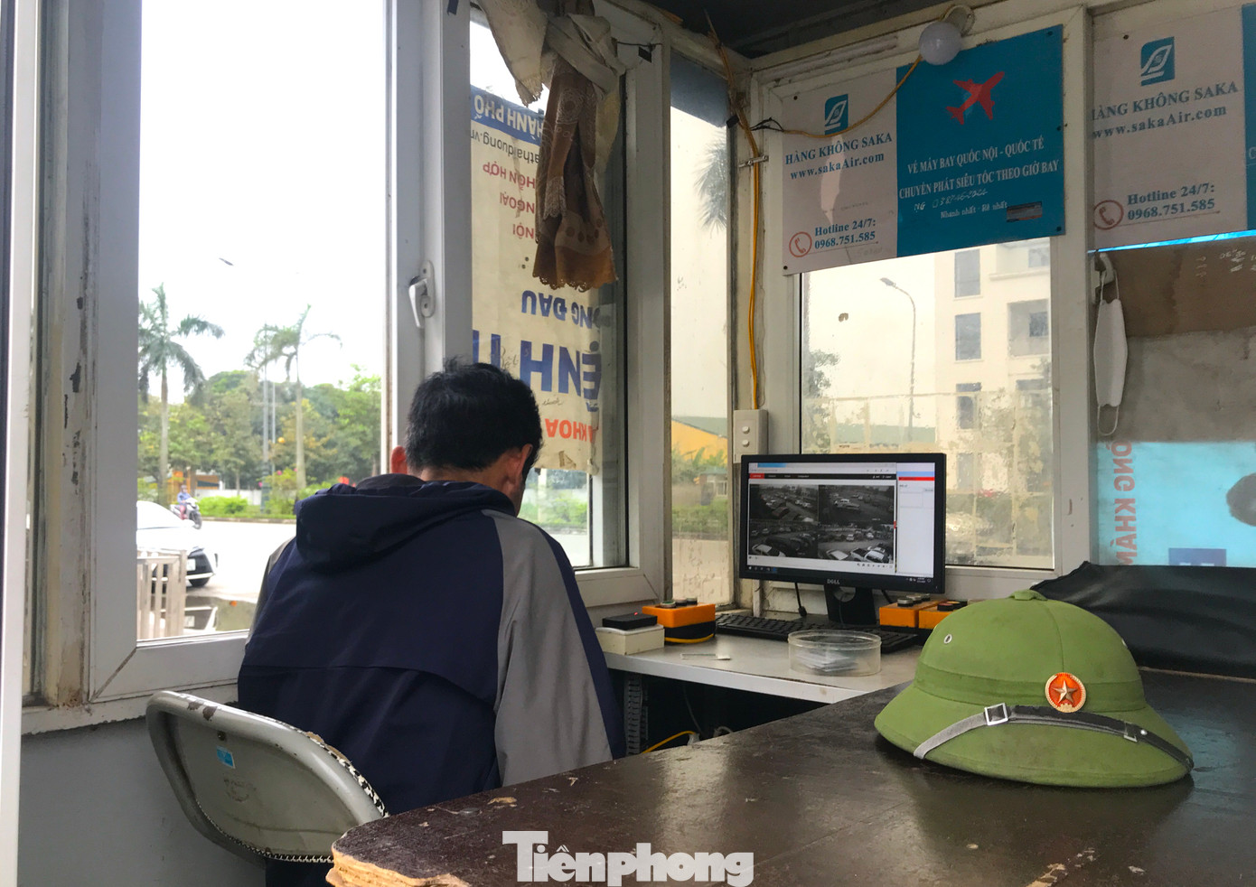 Một cán bộ Bệnh viện Hữu nghị đa khoa Nghệ An cho biết, bãi giữ xe này được viện lập nên để trông coi xe cho bệnh nhân. Bệnh viện đã thuê 6 bảo vệ làm nhiệm vụ trông coi bãi xe.