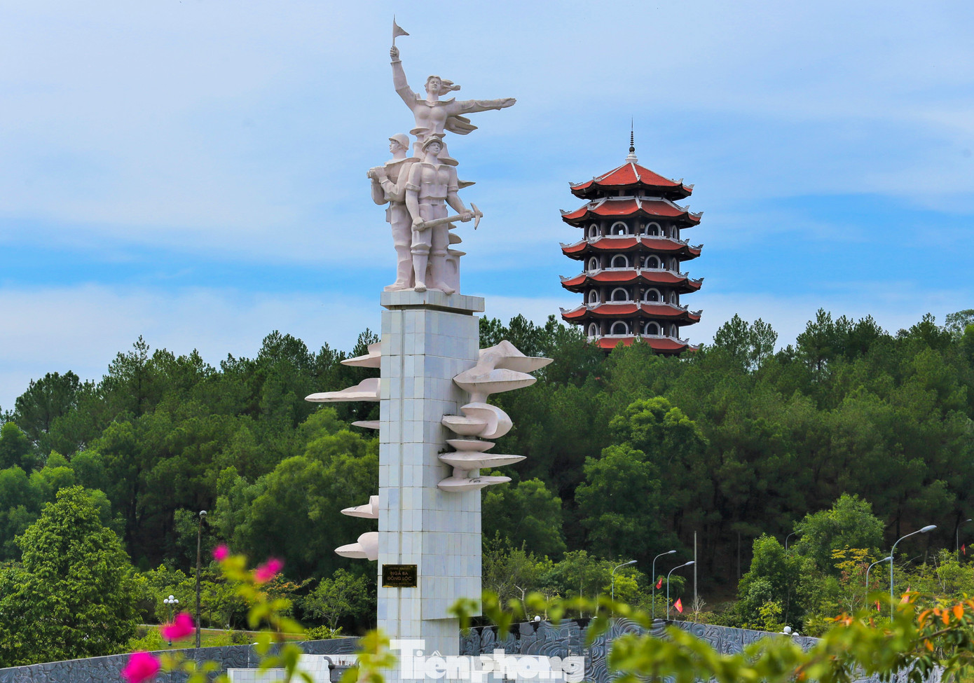 Năm 1989, Ngã ba Đồng Lộc được xếp hạng khu di tích lịch sử cấp quốc gia. Đến năm 2013, nơi đây được Thủ tướng Chính phủ ký quyết định trở thành Khu di tích lịch sử cấp quốc gia đặc biệt.