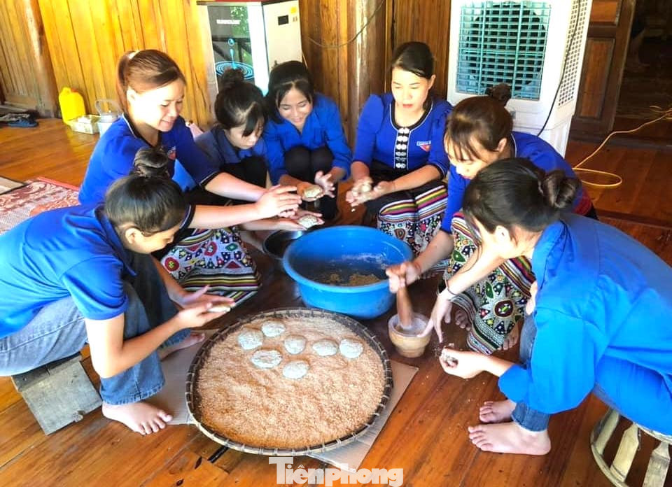 Sau khi học hỏi và làm thành công men rượu lá quý hiếm, CLB Thanh niên gìn giữ và bảo tồn bản sắc văn hoá dân tộc Thái xã Châu Tiến sẽ tiến hành truyền dạy lại cho các đoàn viên thanh niên, người dân trong xã để bảo tồn nét văn hóa này.