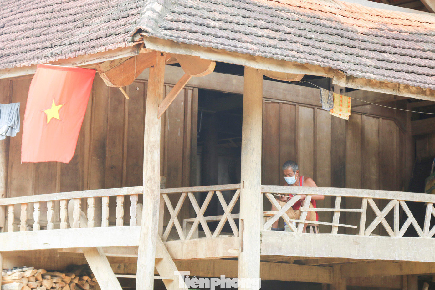 Mặc dù được quan tâm, hỗ trợ nhiều nhưng người dân vùng dịch La Ngan đang cần sự giúp đỡ, ủng hộ từ cộng đồng trong cuộc chiến đẩy lùi dịch bệnh.