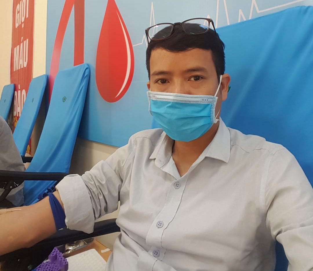 Anh Đức hy vọng sẽ có thêm nhiều người tham gia công tác hiến máu để cứu những người cần máu trong trường hợp nguy nan. Anh Đức hy vọng sẽ có thêm nhiều người tham gia công tác hiến máu để cứu những người cần máu trong trường hợp nguy nan.