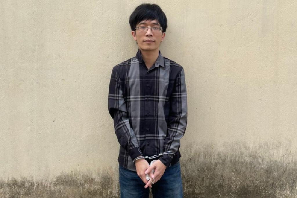 Hồ Sơn Tùng tại cơ quan công an Hồ Sơn Tùng tại cơ quan công an