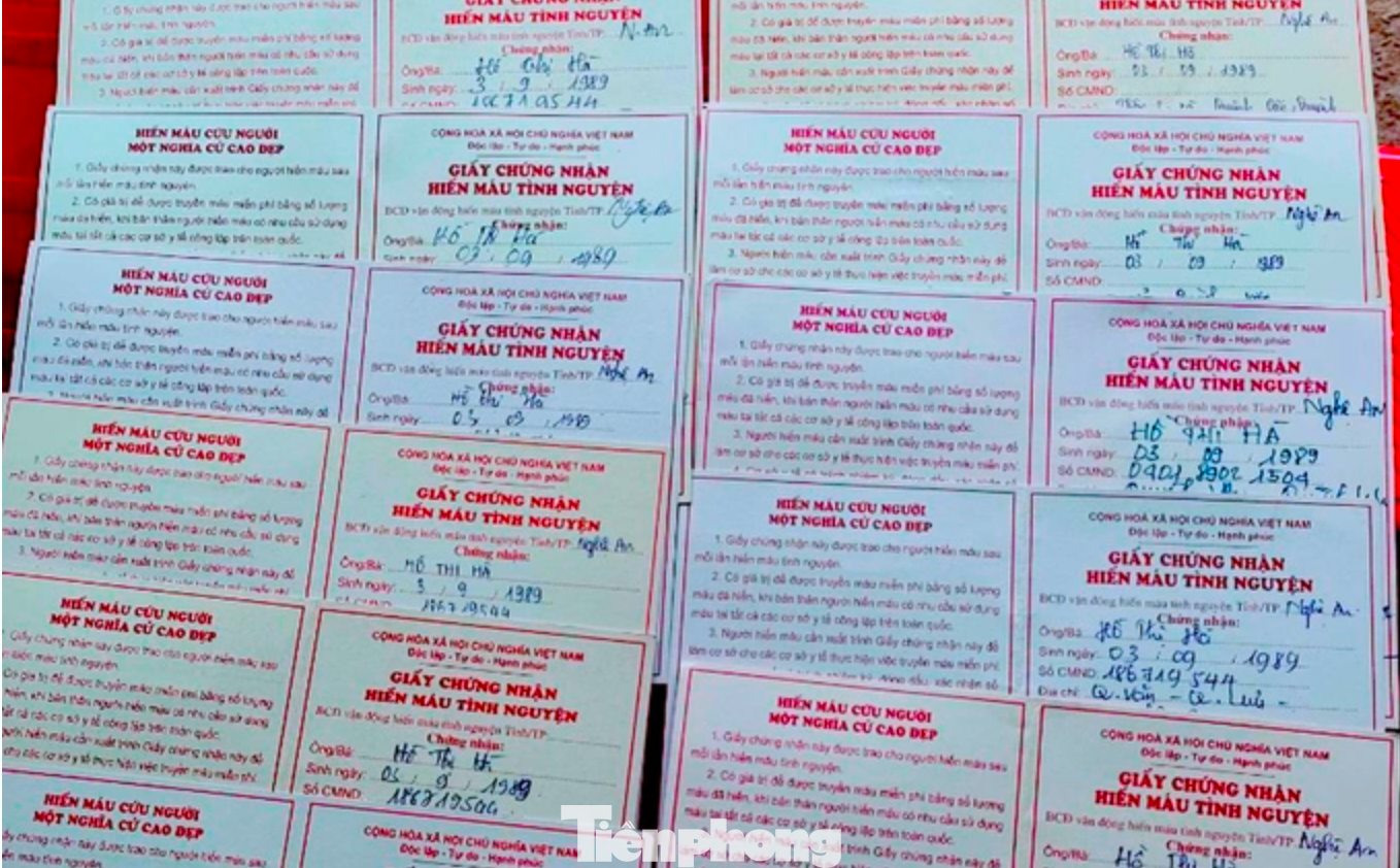 Trong 4 năm qua, chị Hà đã có 13 lần hiến máu cứu người.