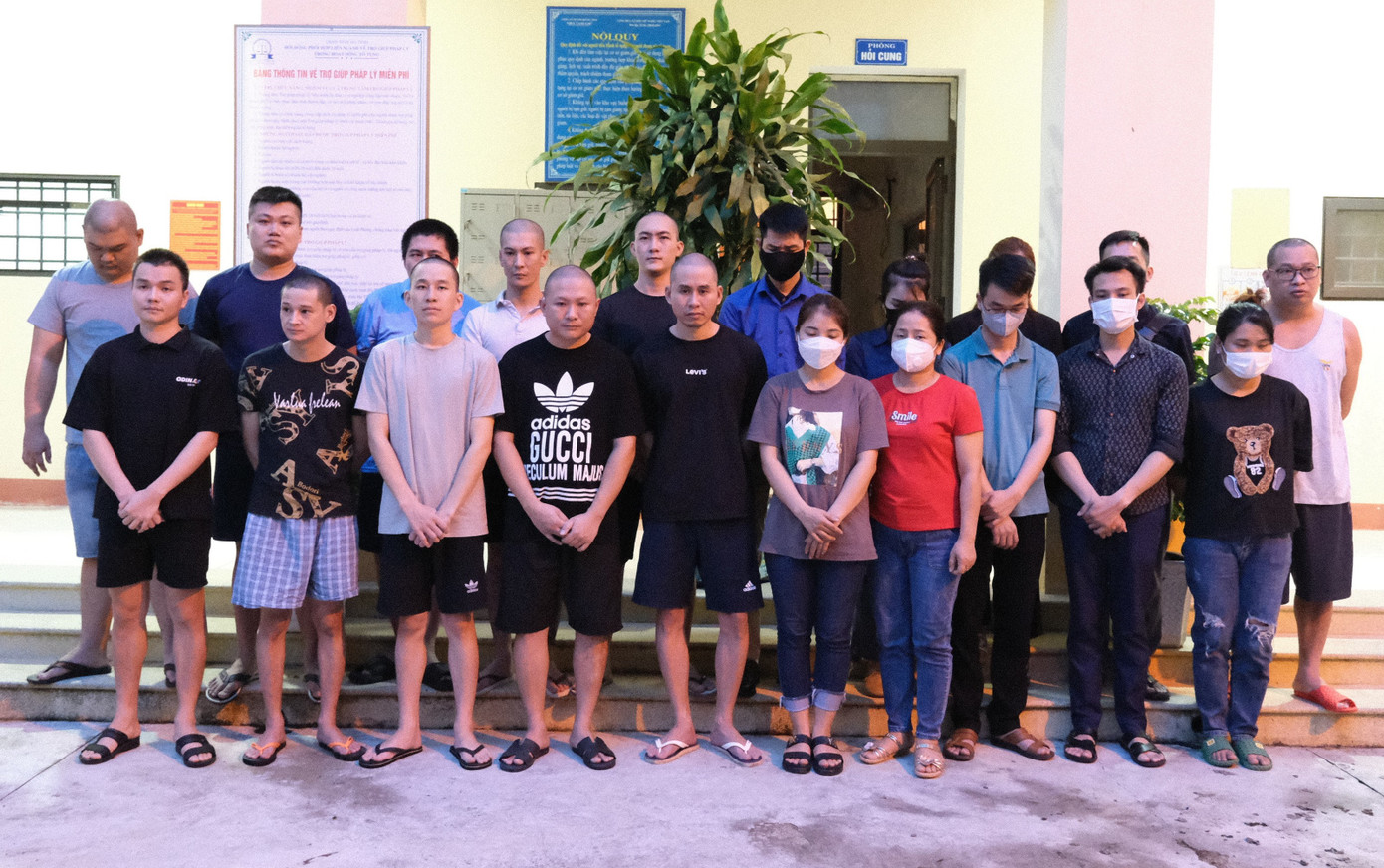 Nhóm đối tượng bị bắt giữ.