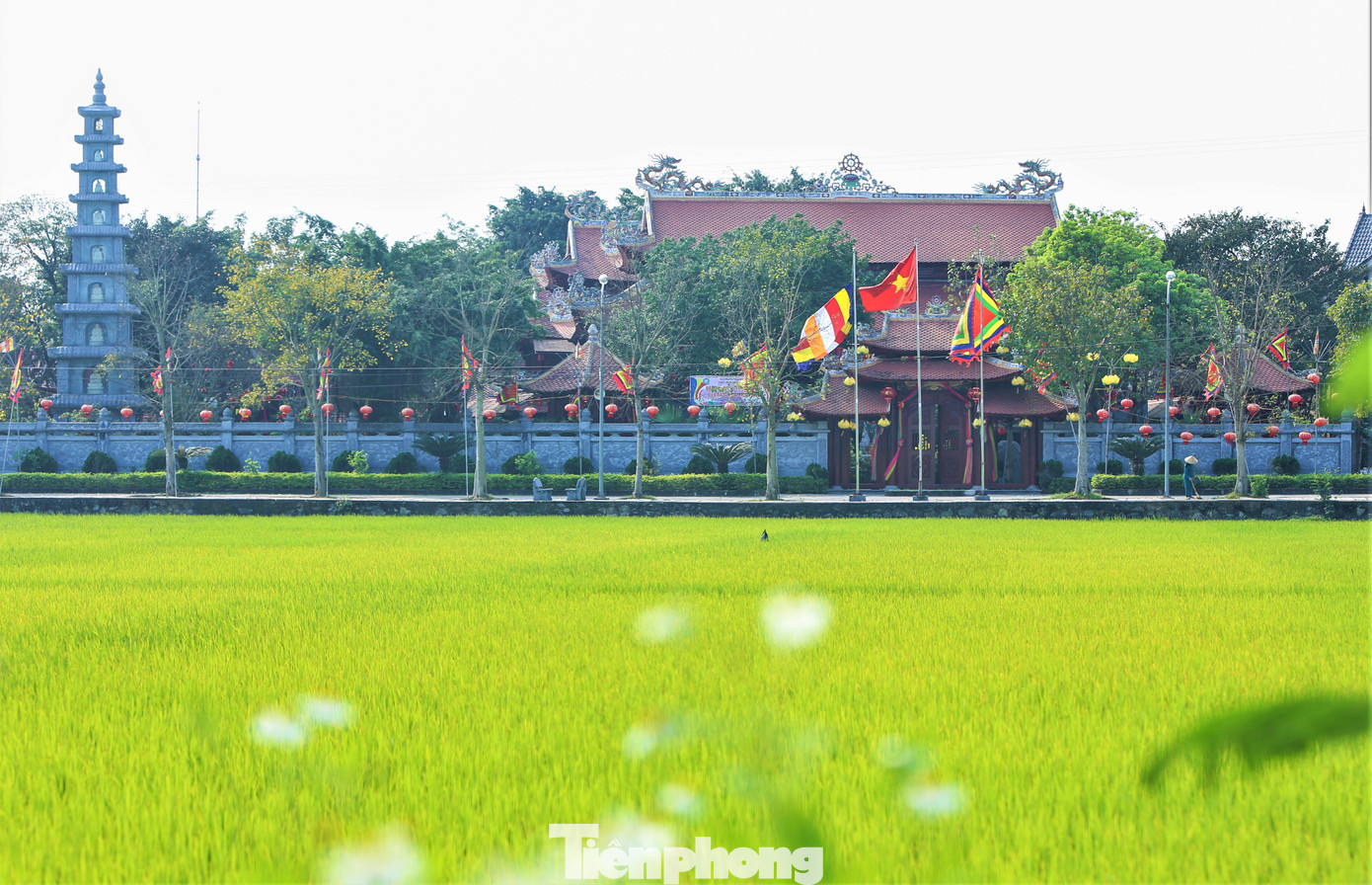 Ông Nguyễn Ngọc Anh, Chủ tịch UBND xã Xuân Phổ (huyện Nghi Xuân) cho biết cứ ngày 13 tháng Giêng hàng năm, đền Trần tại đây lại tổ chức lễ hội nhằm thể hiện lòng biết ơn của các tầng lớp nhân dân cùng con cháu dòng họ Trần đối với công lao to lớn của các đời vua Trần cũng như tướng lĩnh, công thần trong lịch sử xây dựng và bảo vệ đất nước.