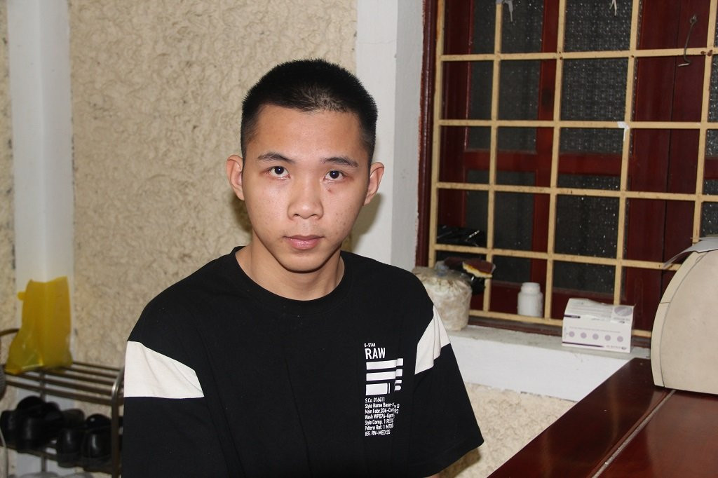 Với hình thức này, Hùng đã lừa đảo hơn 100 triệu của nhiều nạn nhân trên cả nước.