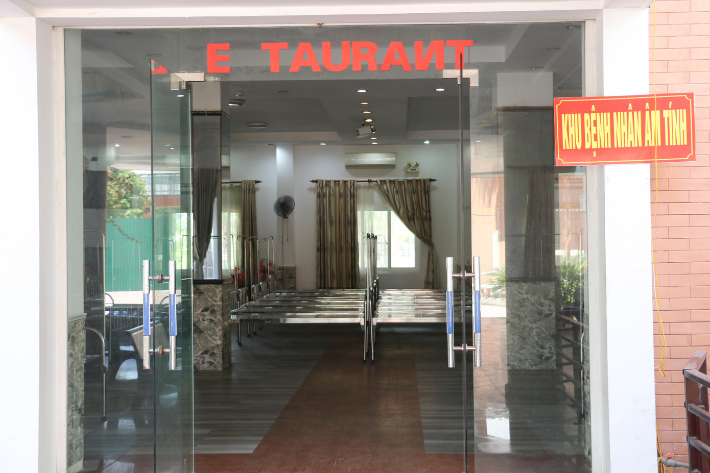 Khu vực điều trị bệnh nhân đã có kết quả xét nghiệm âm tính.