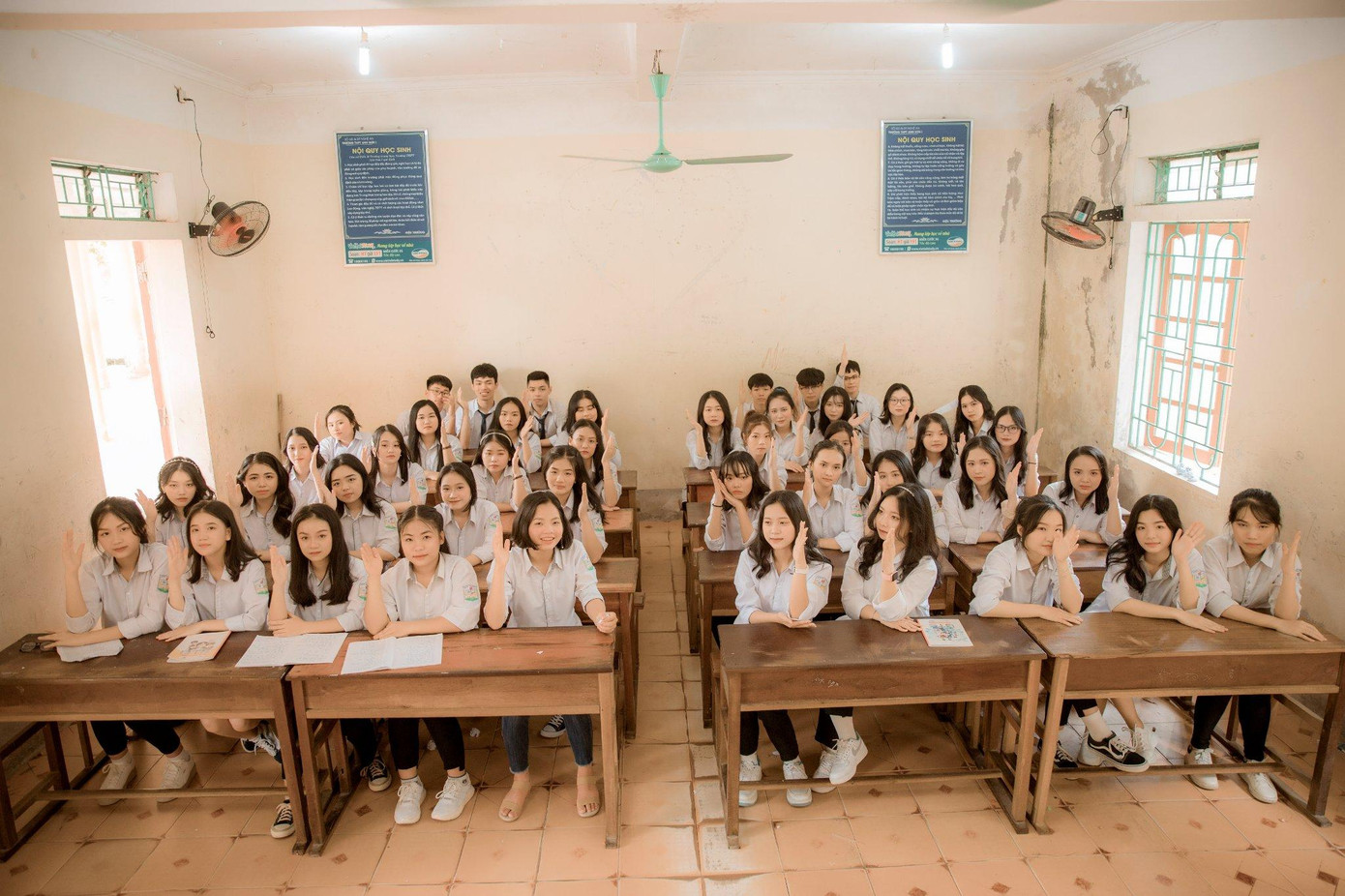 Tập thể lớp 12D1, khoá 54