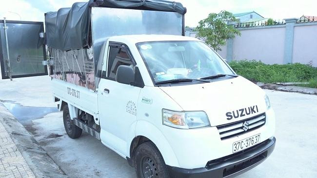 Xe tải được sử dụng để đi thu gom chó